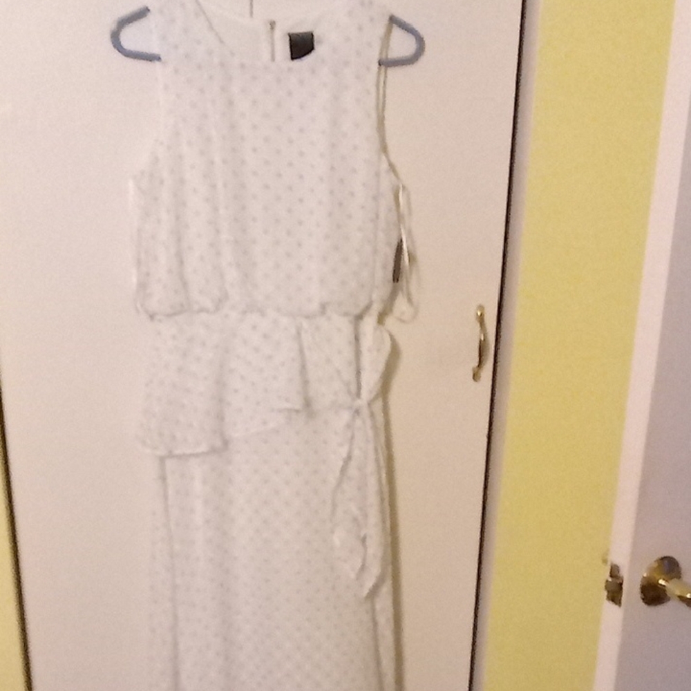Gabby Skye Size 10 NWT Long Length Lined White Blue Polka Dot Sleeveless Dress